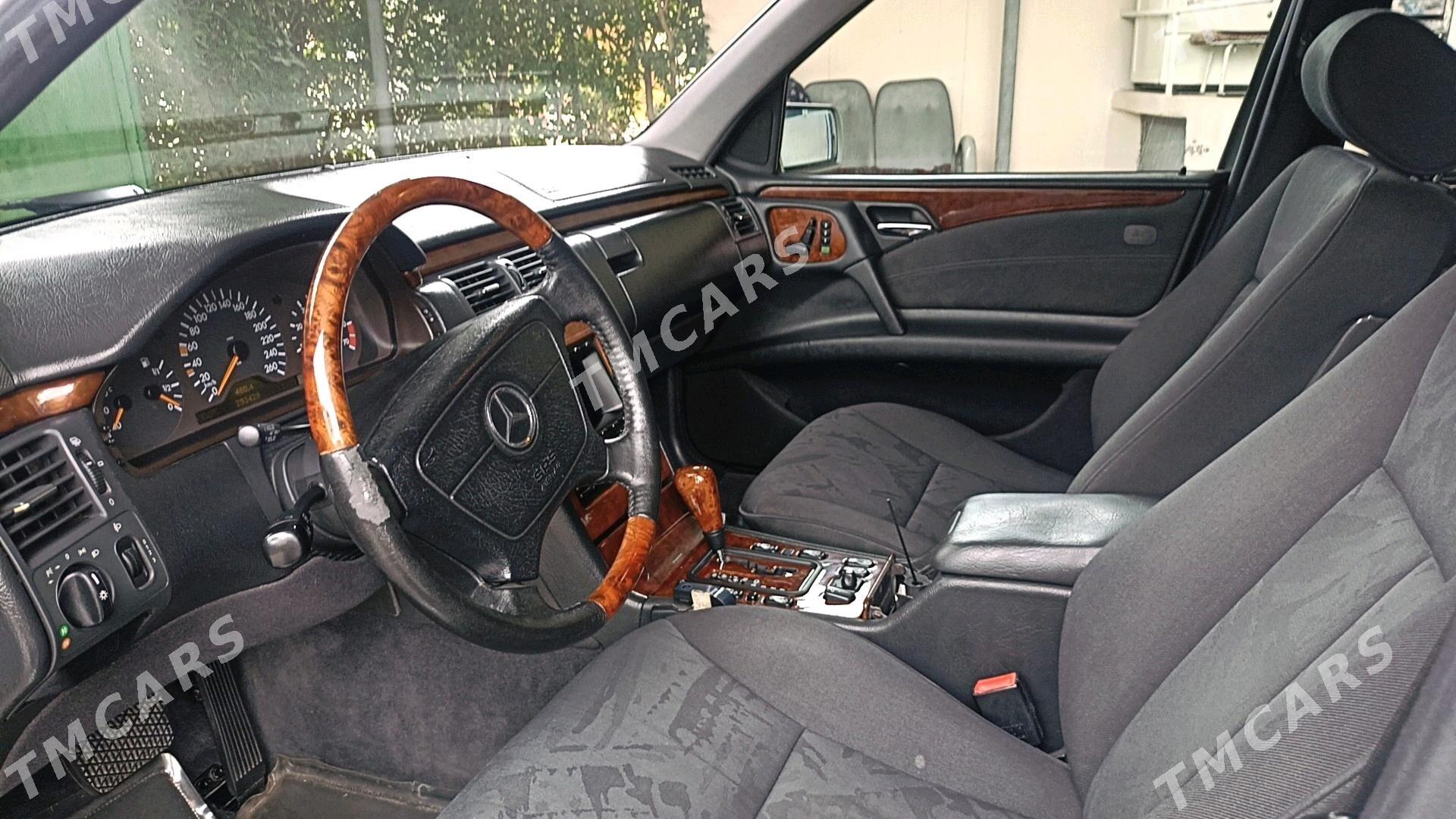 Mercedes-Benz E320 1999 - 130 000 TMT - Balkanabat - img 6