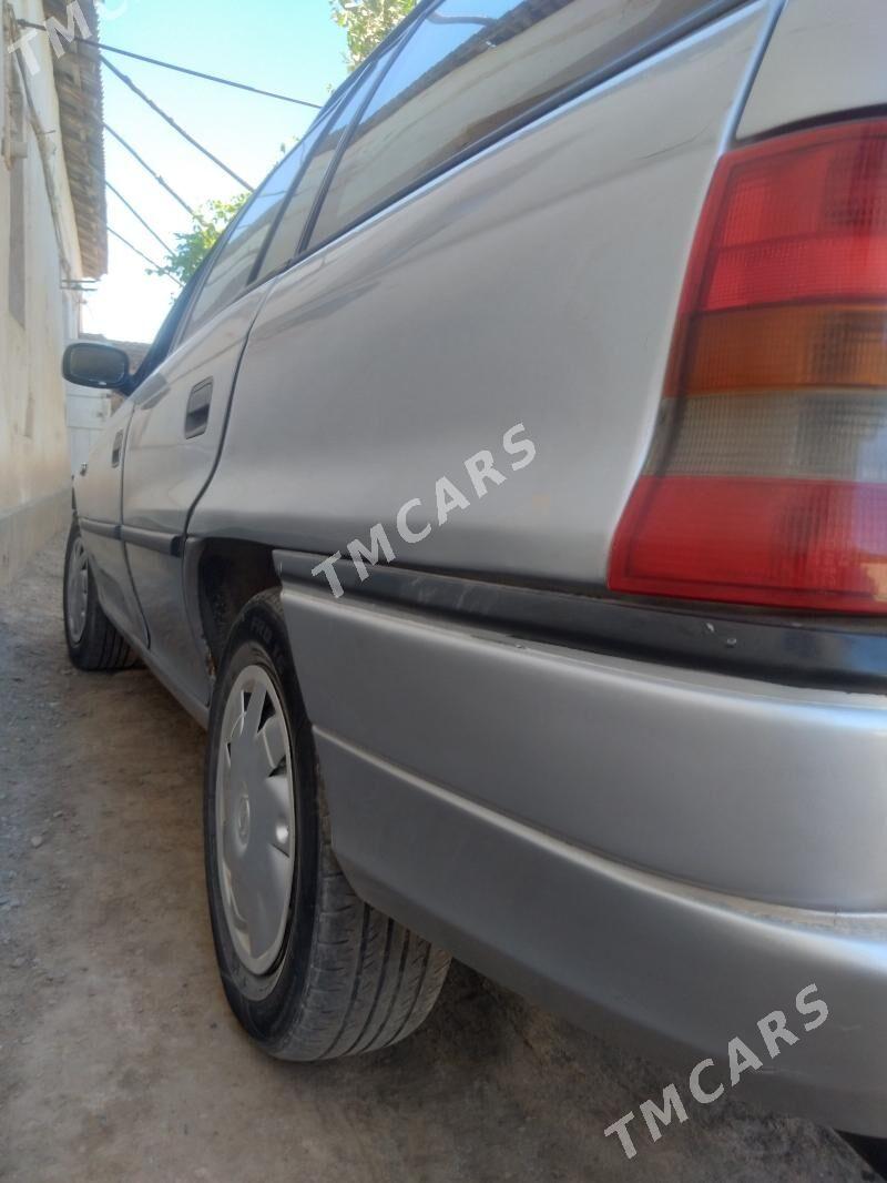 Opel Astra 1995 - 45 000 TMT - Шабатский этрап - img 2