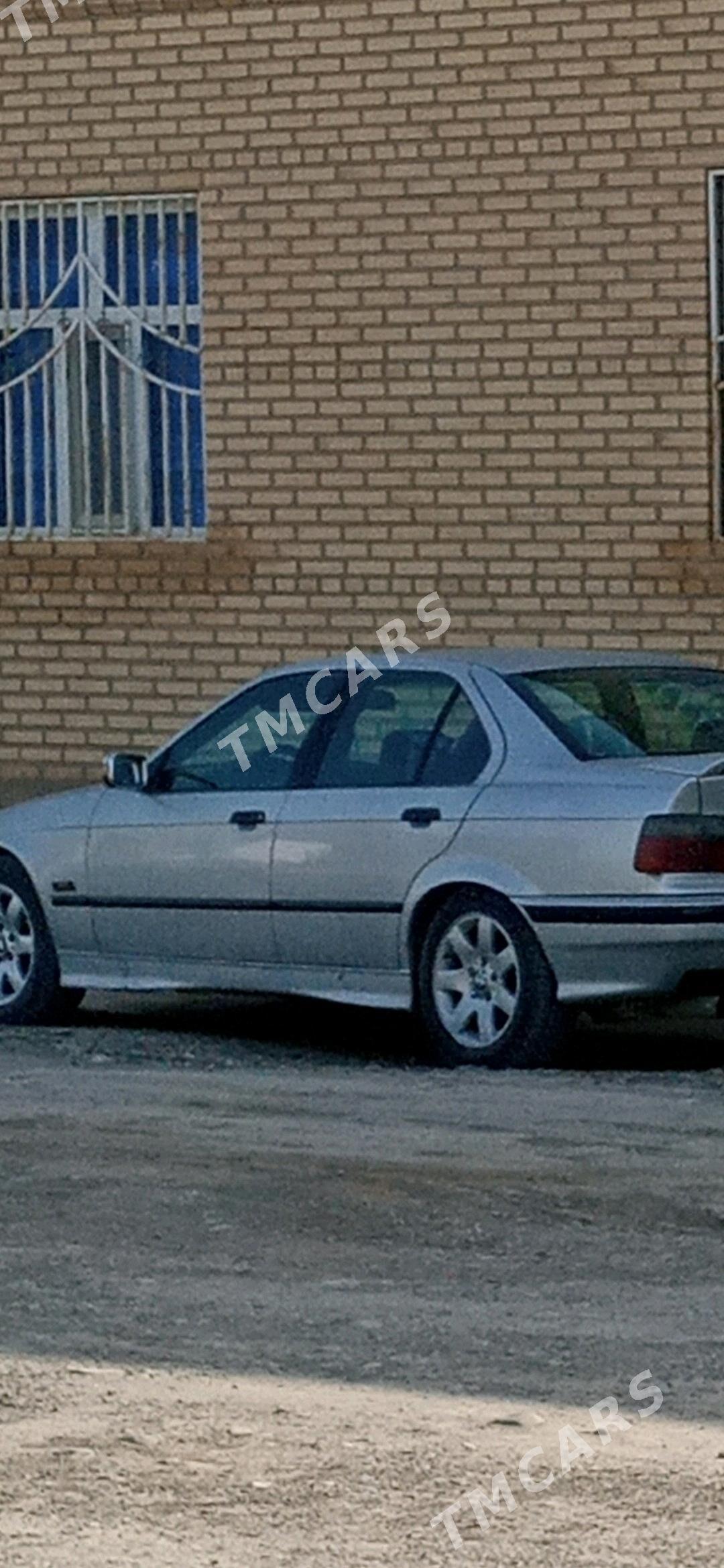 BMW 325 1996 - 45 000 TMT - Анев - img 2
