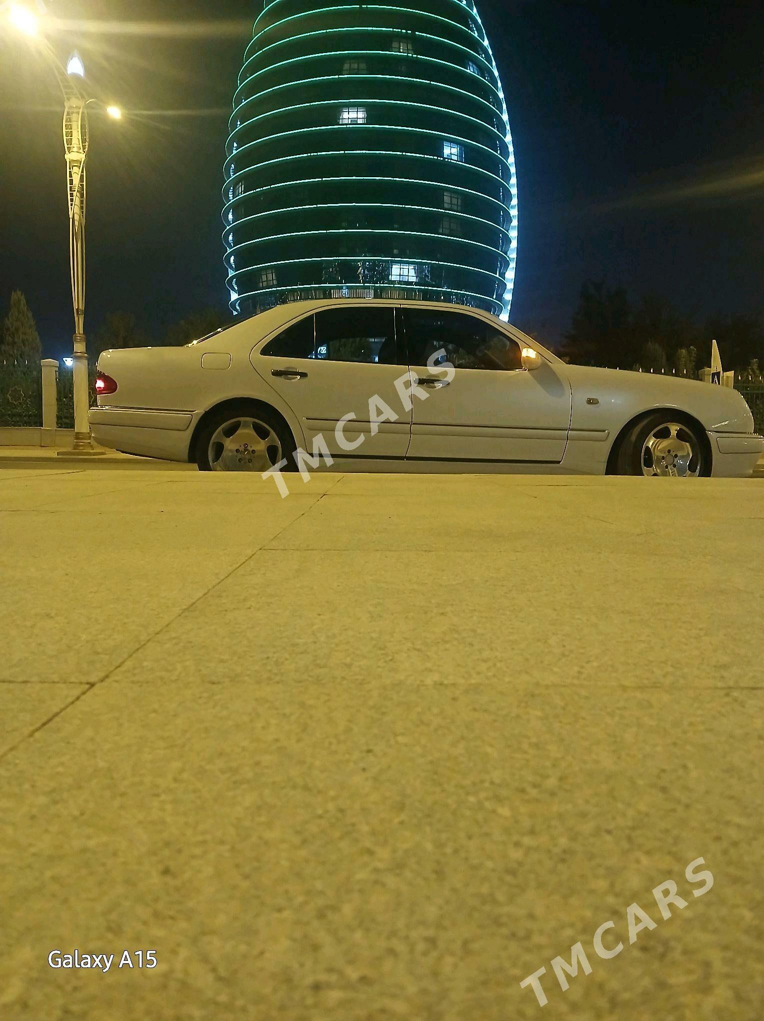 Mercedes-Benz E320 1999 - 150 000 TMT - Aşgabat - img 2