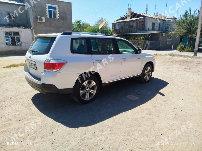 Toyota Highlander 2012 - 360 000 TMT - Daşoguz - img 4