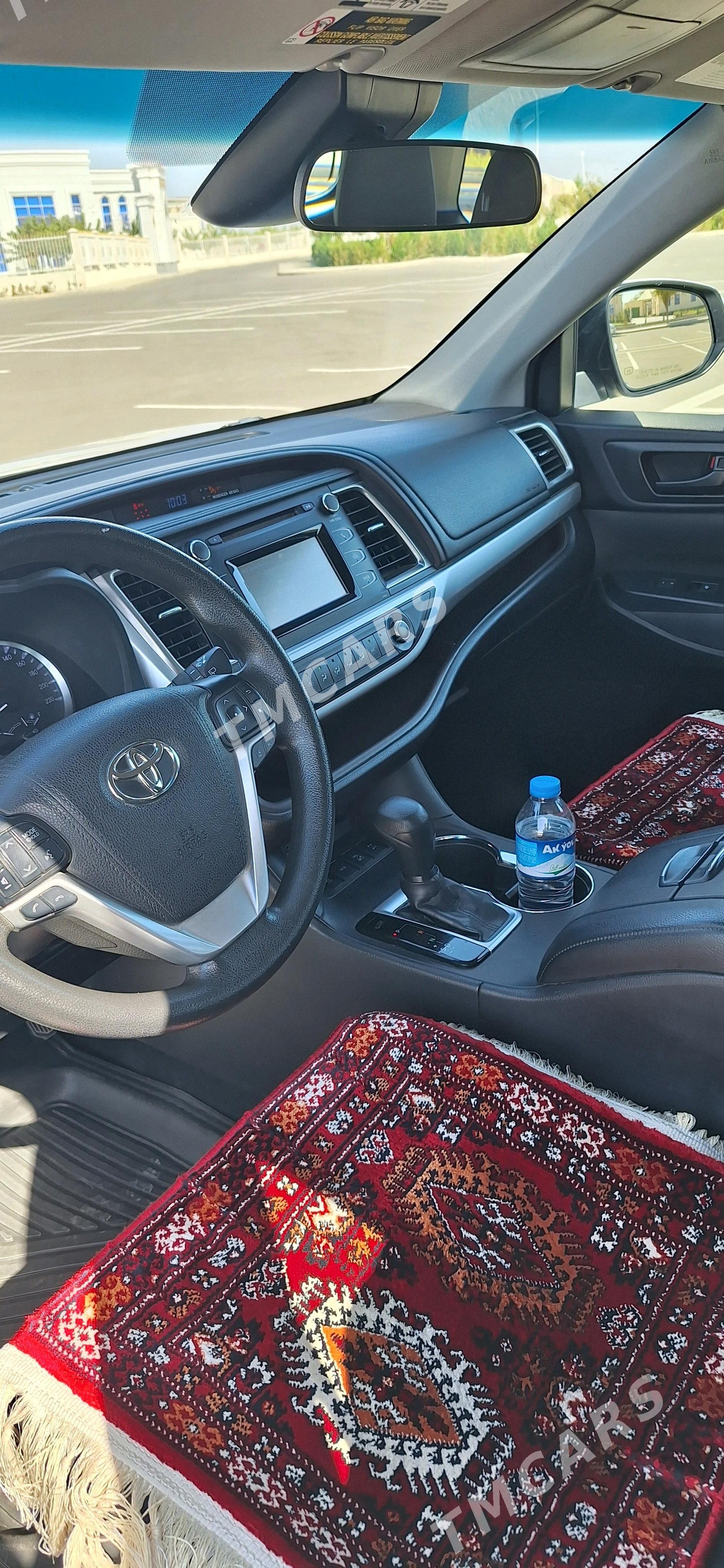 Toyota Highlander 2019 - 380 000 TMT - Sakarçäge - img 5