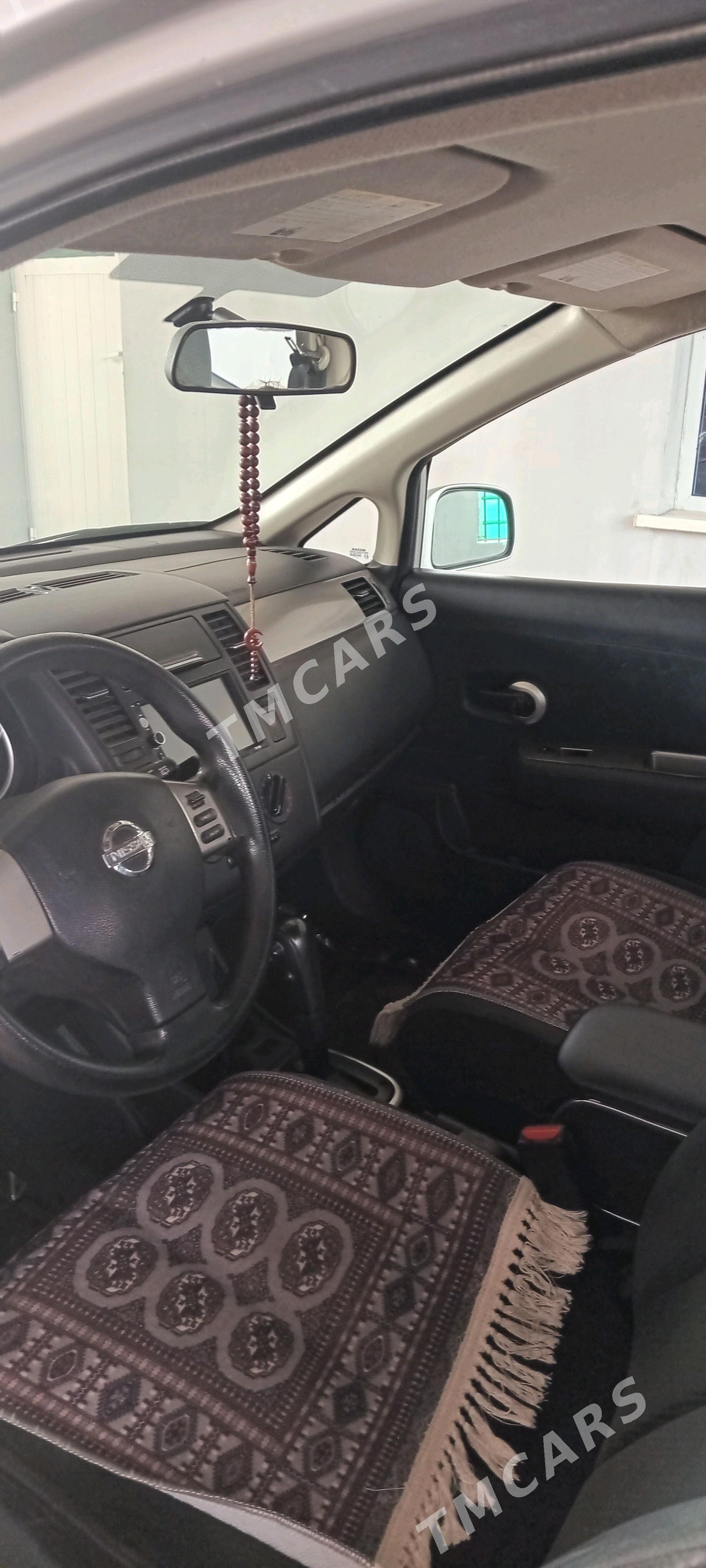Nissan Versa 2010 - 130 000 TMT - Garadamak - img 4