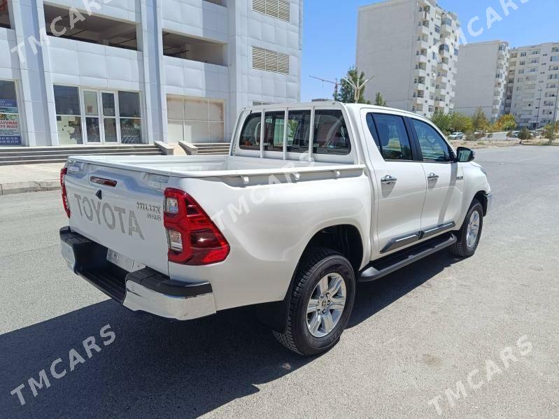 Toyota Hilux 2025 - 676 000 TMT - Ашхабад - img 8