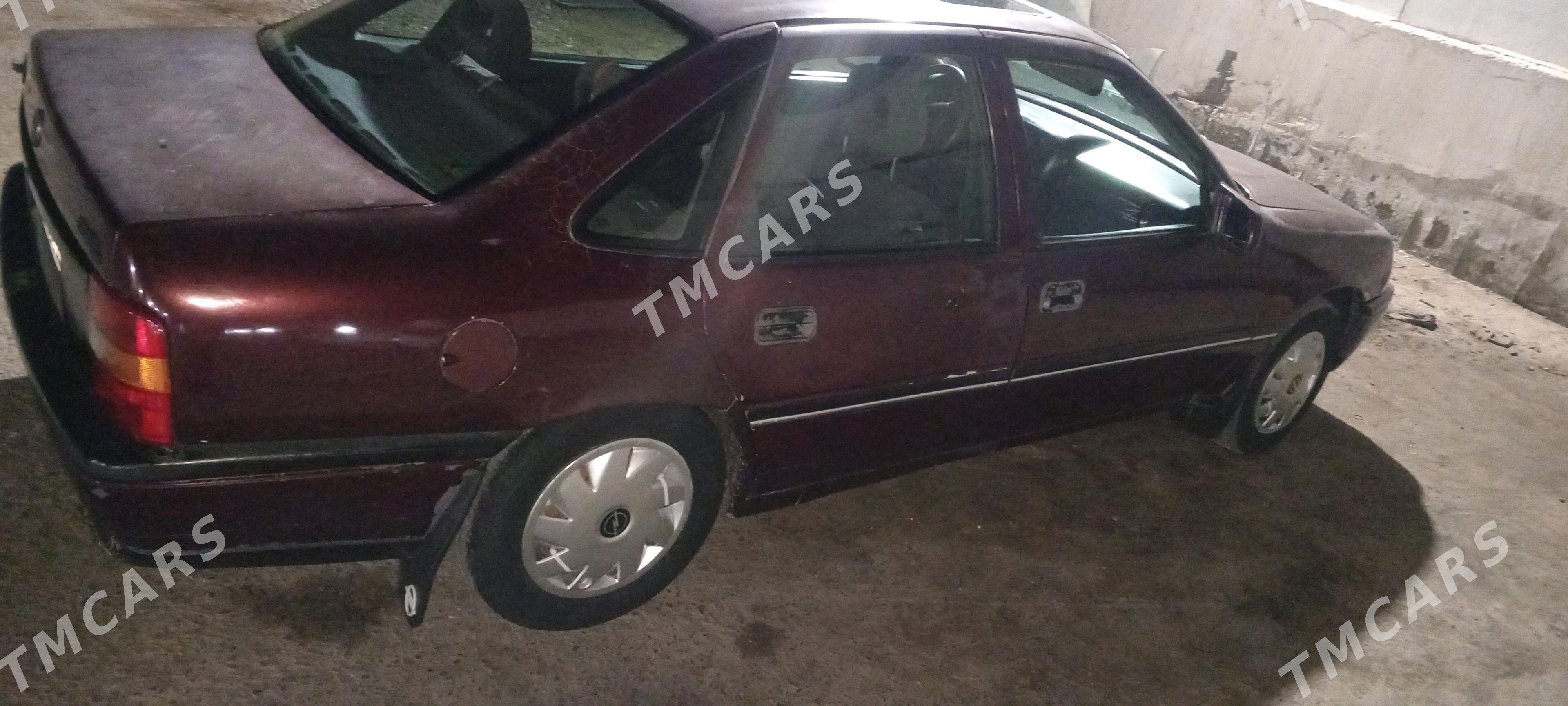 Opel Vectra 1990 - 20 000 TMT - Mary - img 3