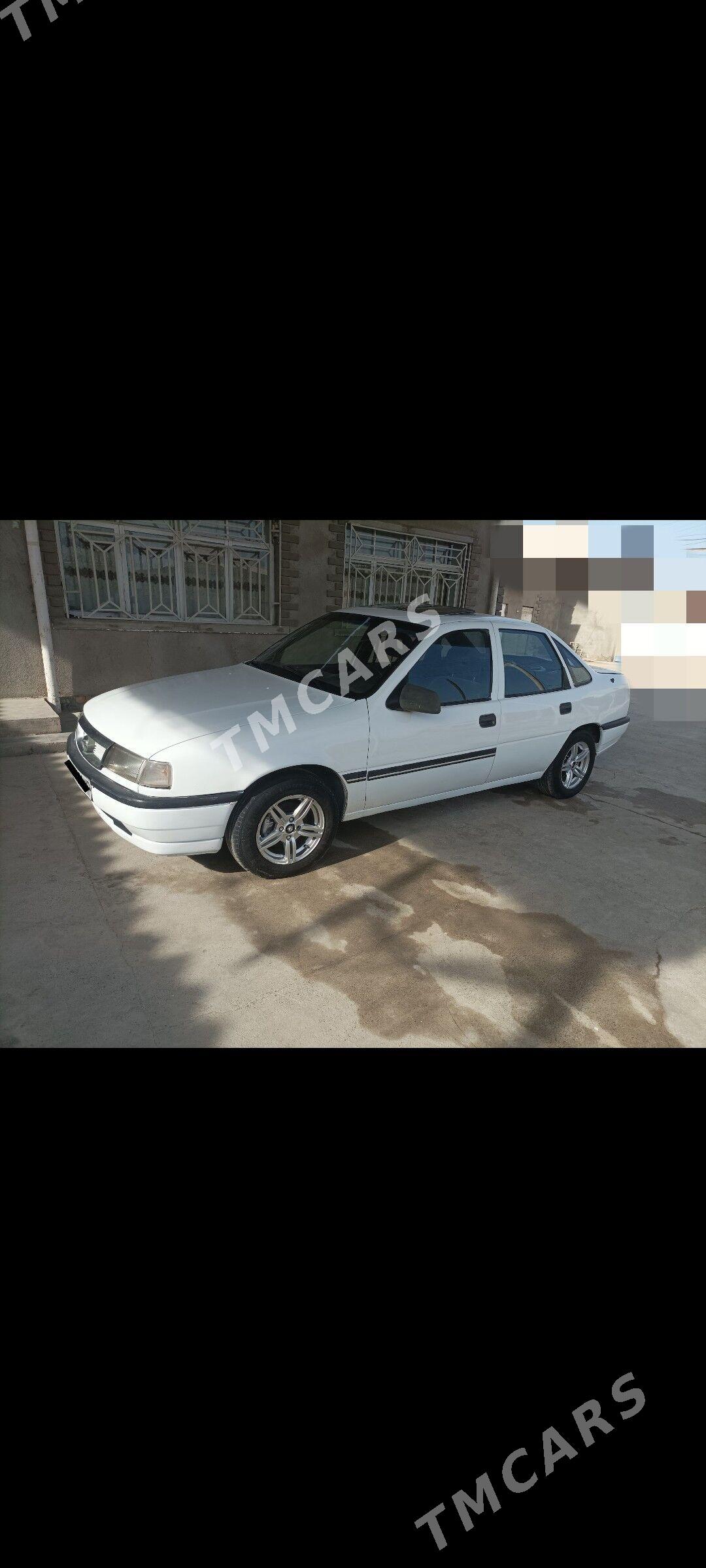 Opel Vectra 1989 - 35 000 TMT - Mary - img 2