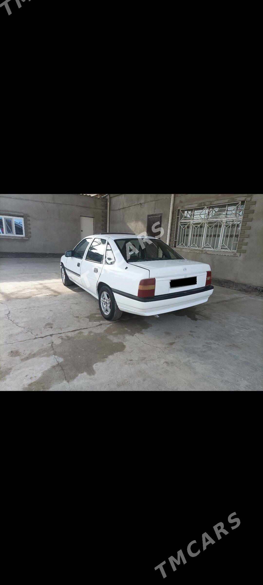 Opel Vectra 1989 - 35 000 TMT - Mary - img 7