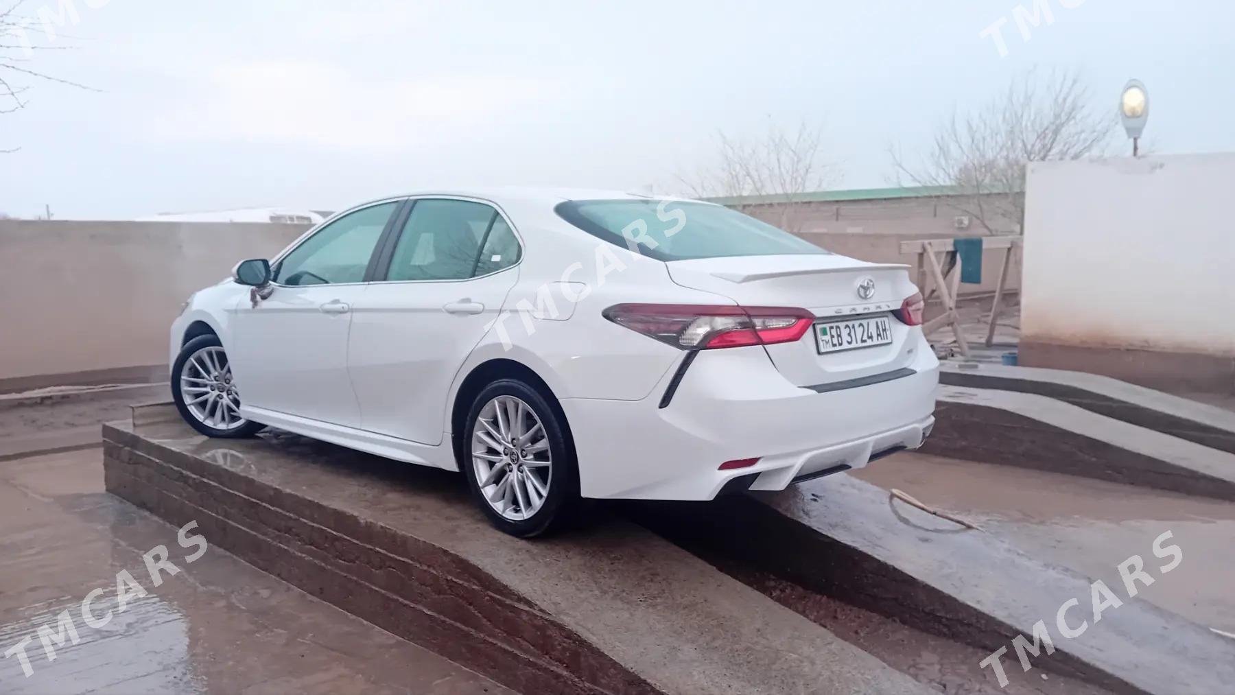 Toyota Camry 2023 - 320 000 TMT - Теджен - img 2