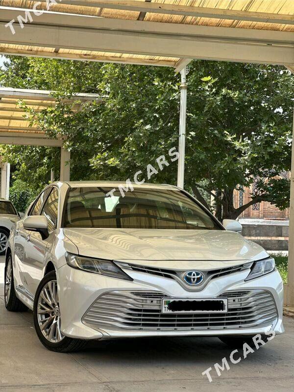 Toyota Camry 2019 - 270 000 TMT - Кëши - img 2