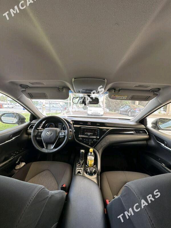 Toyota Camry 2019 - 270 000 TMT - Кëши - img 7