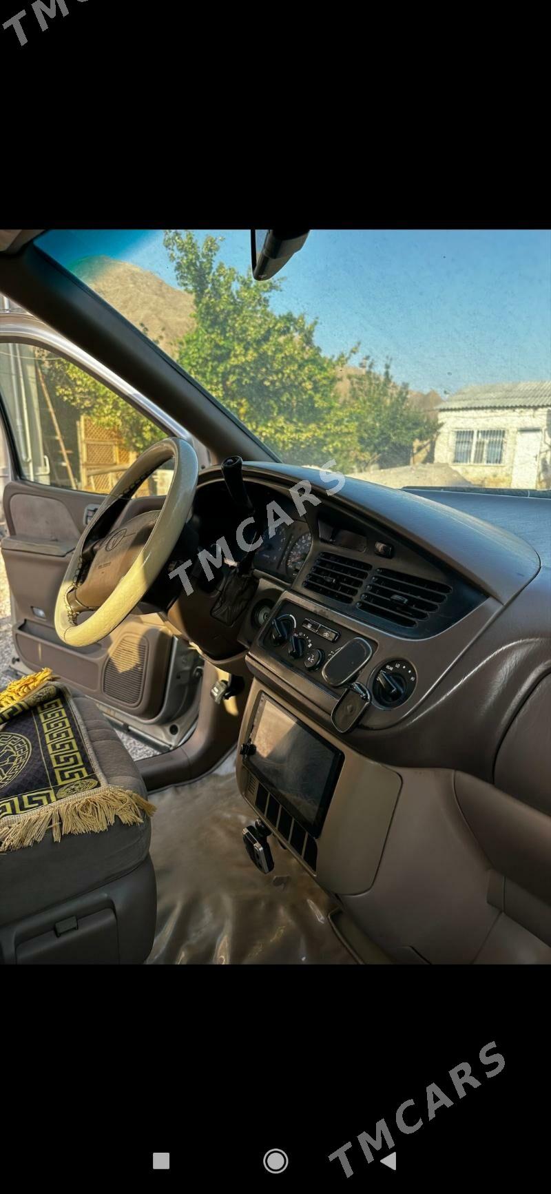 Toyota Sienna 2002 - 140 000 TMT - Балканабат - img 4