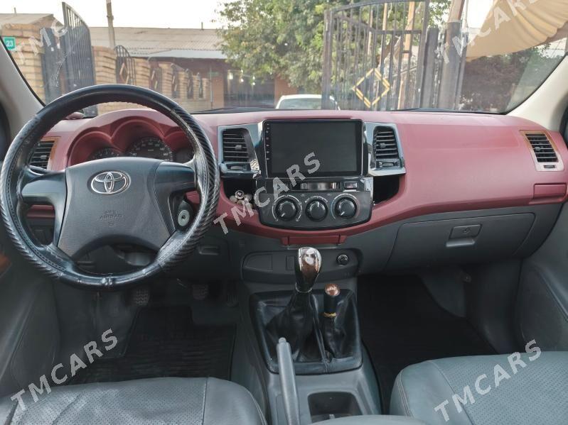 Toyota Hilux 2014 - 400 000 TMT - Туркменабат - img 6