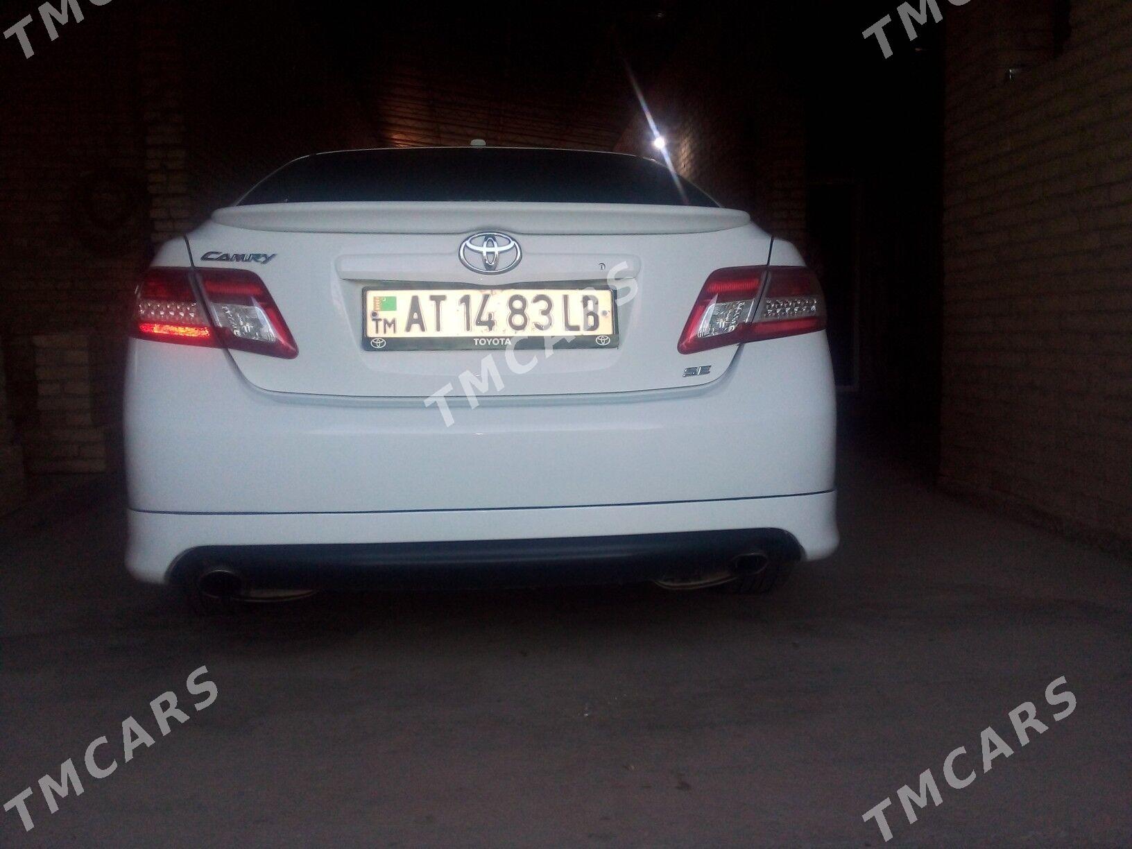 Toyota Camry 2010 - 190 000 TMT - Саят - img 2