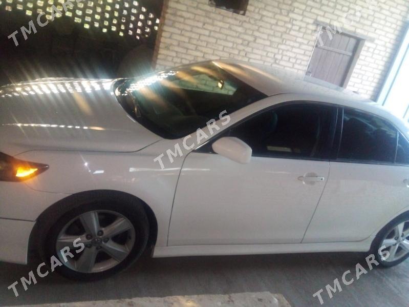 Toyota Camry 2010 - 190 000 TMT - Саят - img 4