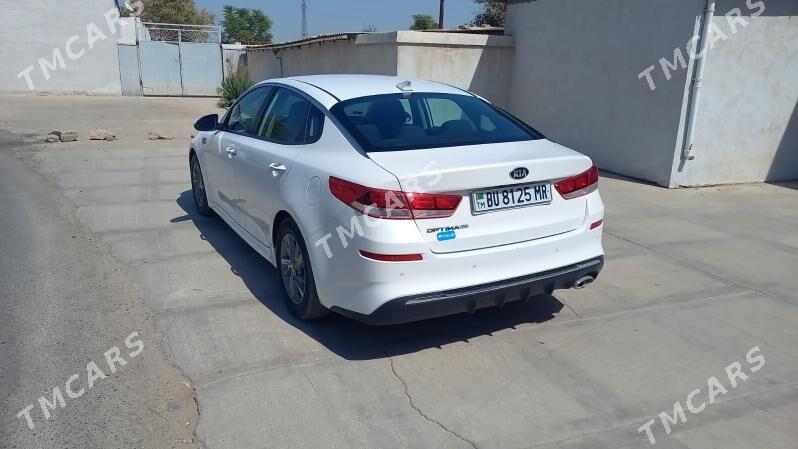 Kia Optima 2019 - 220 000 TMT - Ёлётен - img 2