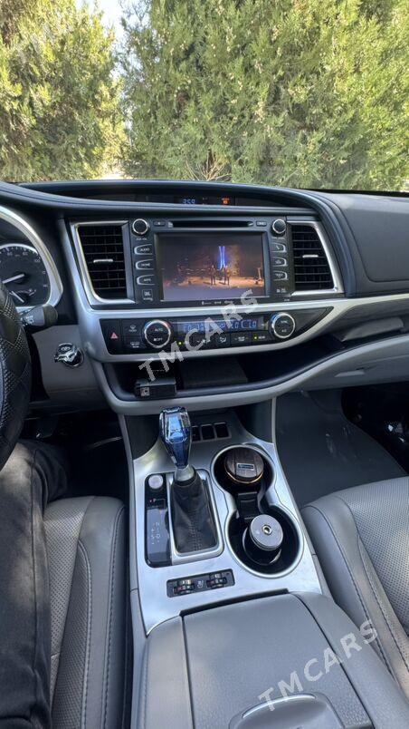 Toyota Highlander 2018 - 550 000 TMT - Ашхабад - img 2