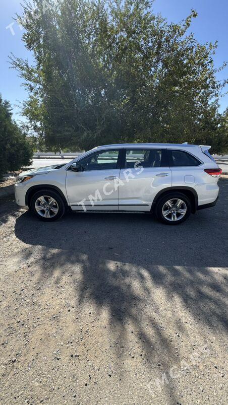 Toyota Highlander 2018 - 550 000 TMT - Ашхабад - img 3