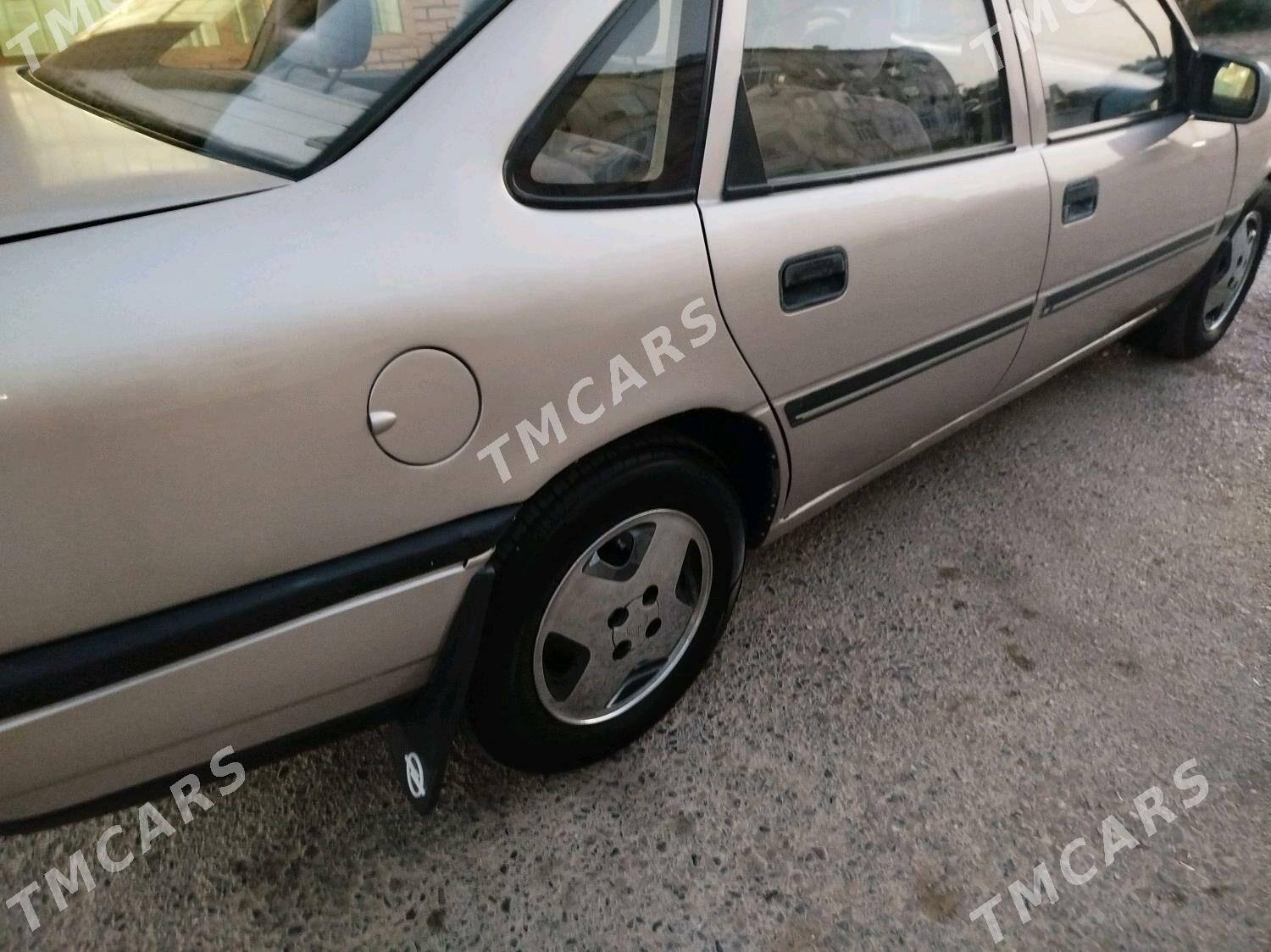 Opel Vectra 1991 - 39 000 TMT - Мары - img 9