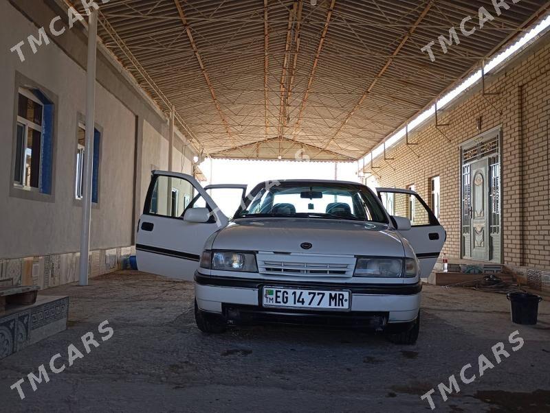 Opel Vectra 1992 - 33 000 TMT - Mary - img 8