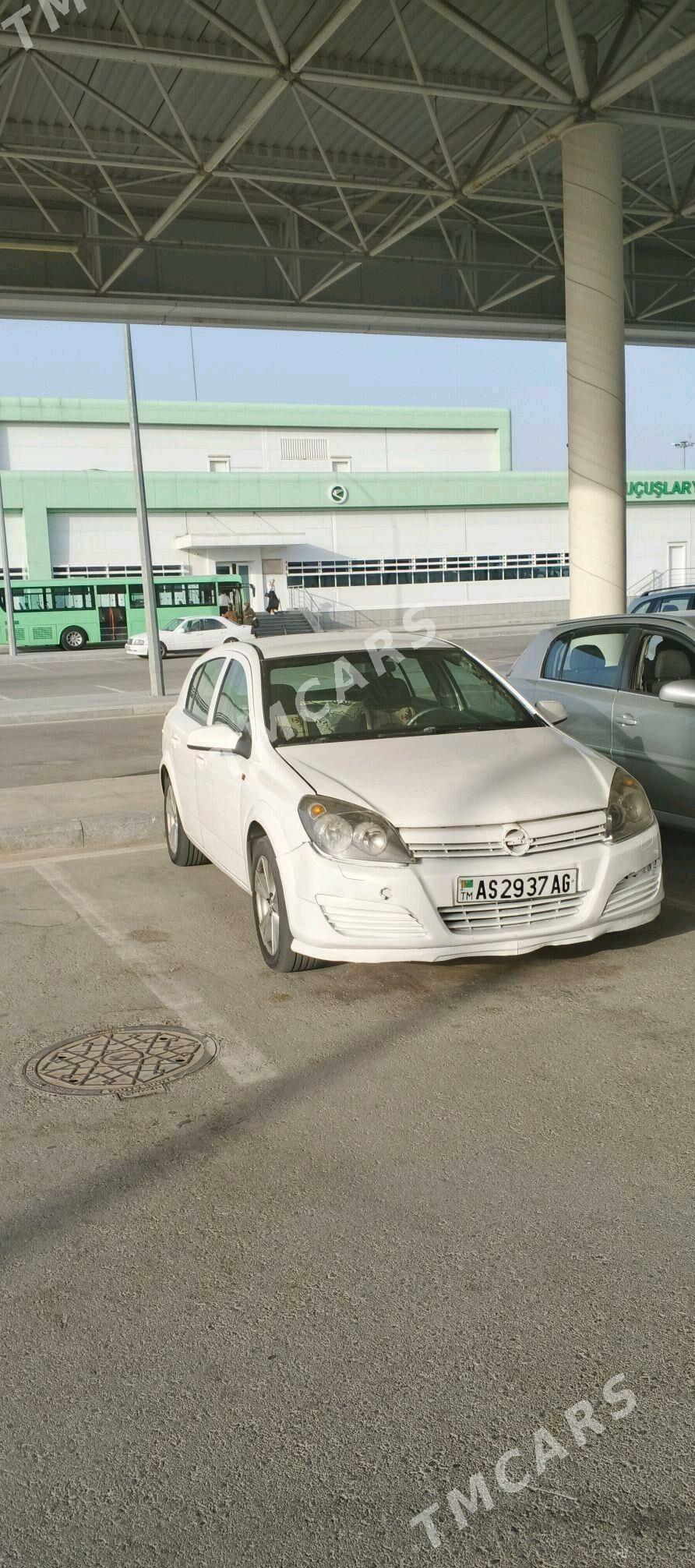 Opel Astra 2005 - 94 000 TMT - Кипджак - img 3