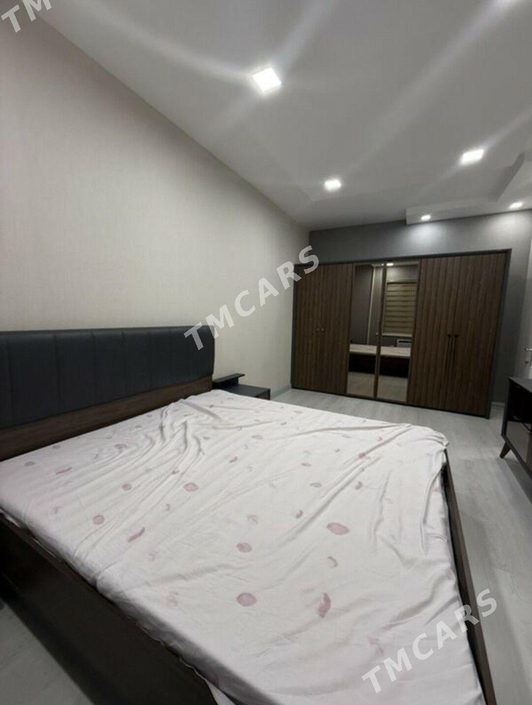 10 mkrn - Aşgabat - img 2