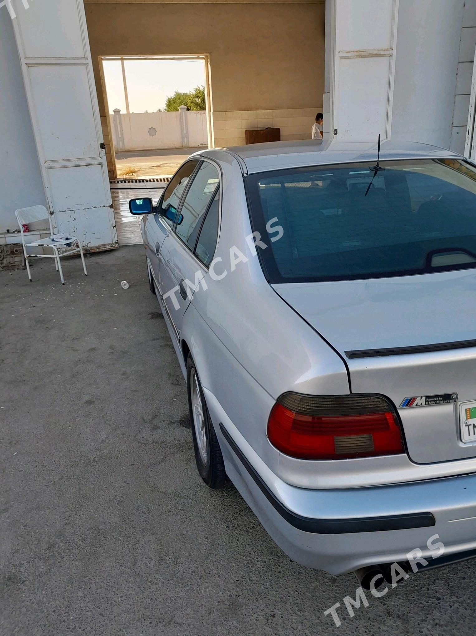 BMW E39 1997 - 72 000 TMT - Mary - img 6