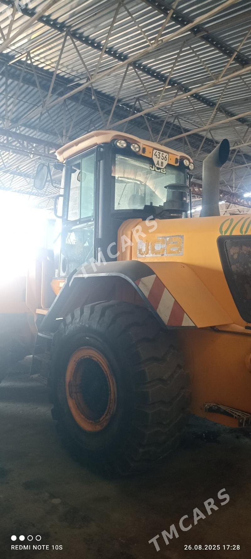JCB Pilingmaster 2014 - 750 000 TMT - Мары - img 3