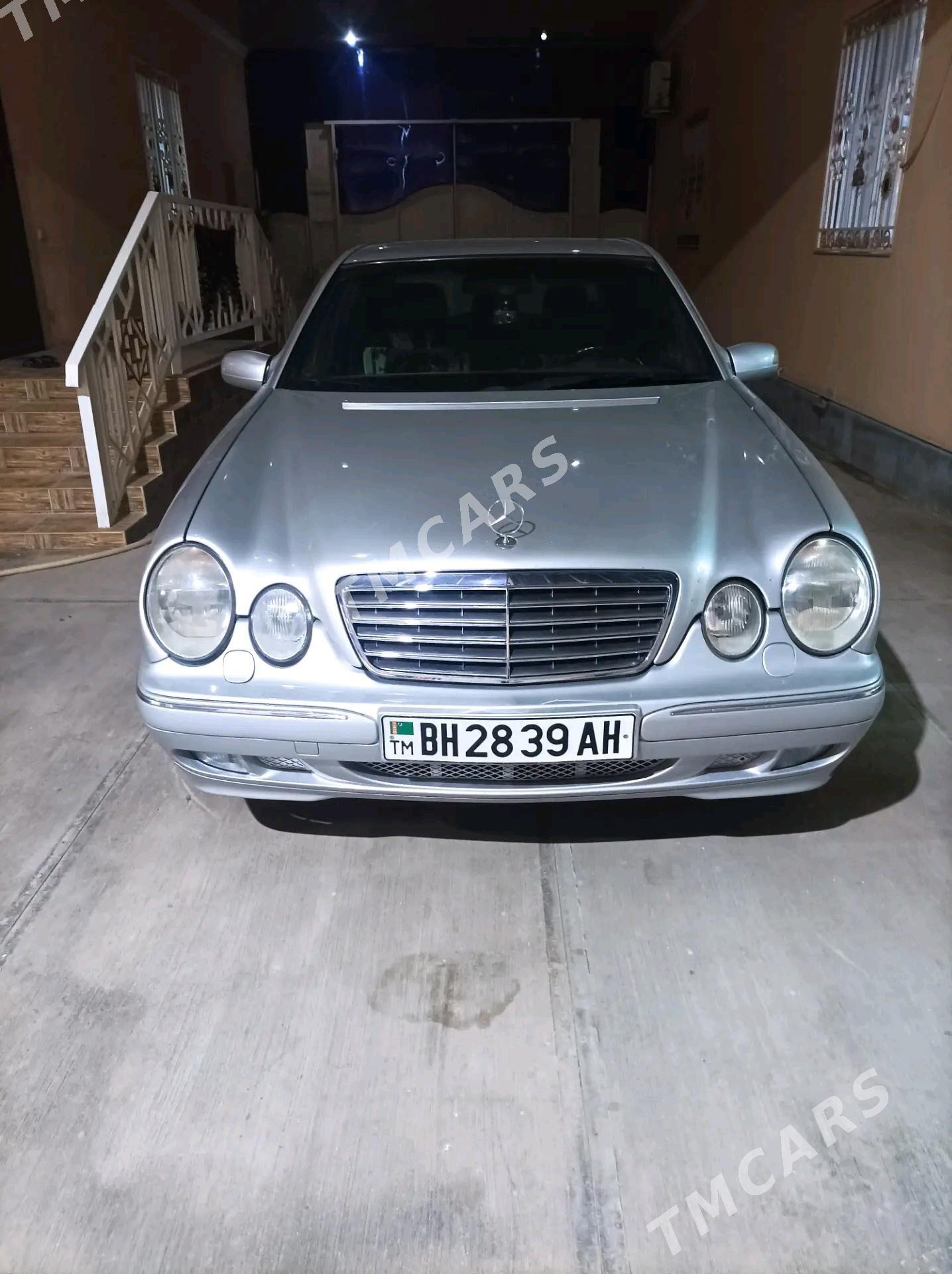 Mercedes-Benz E320 2001 - 120 000 TMT - Ýolöten - img 4