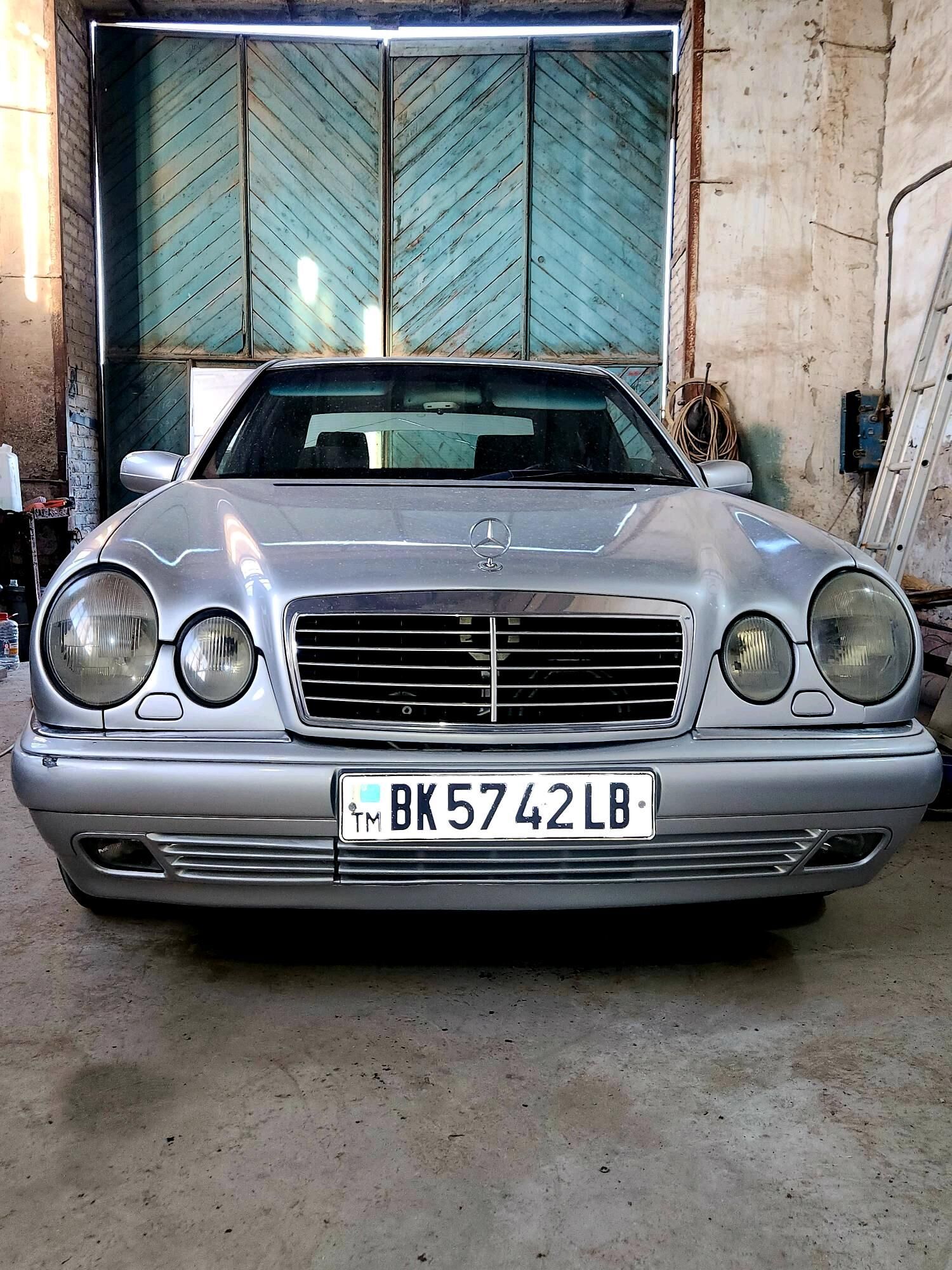 Mercedes-Benz E320 1996 - 70 000 TMT - Türkmenabat - img 5