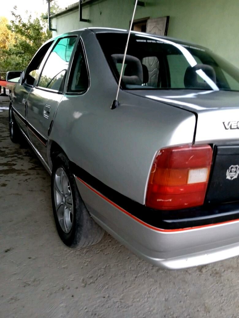 Opel Vectra 1989 - 24 000 TMT - Gubadag - img 7