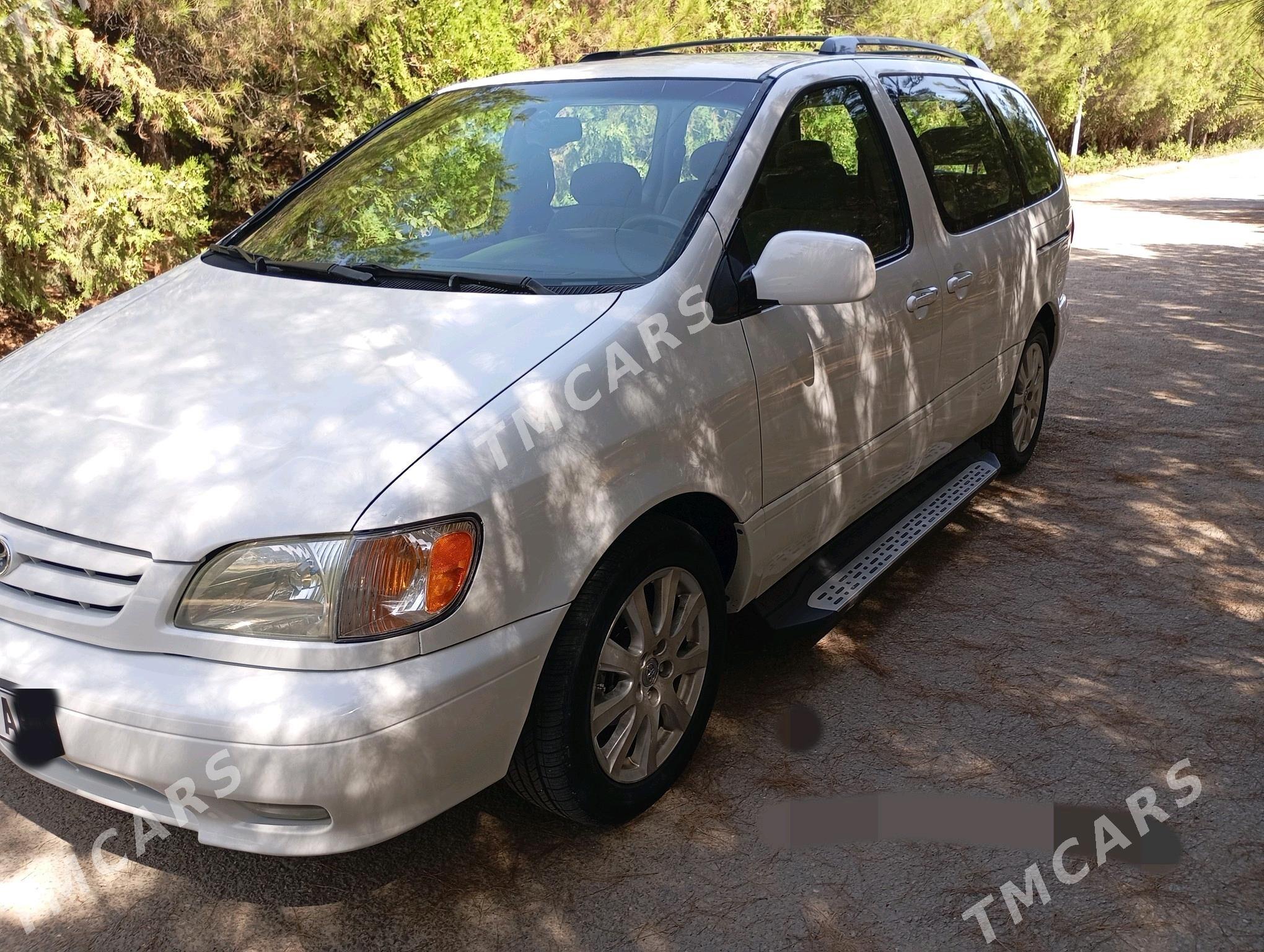 Toyota Sienna 2003 - 160 000 TMT - Bäherden - img 4