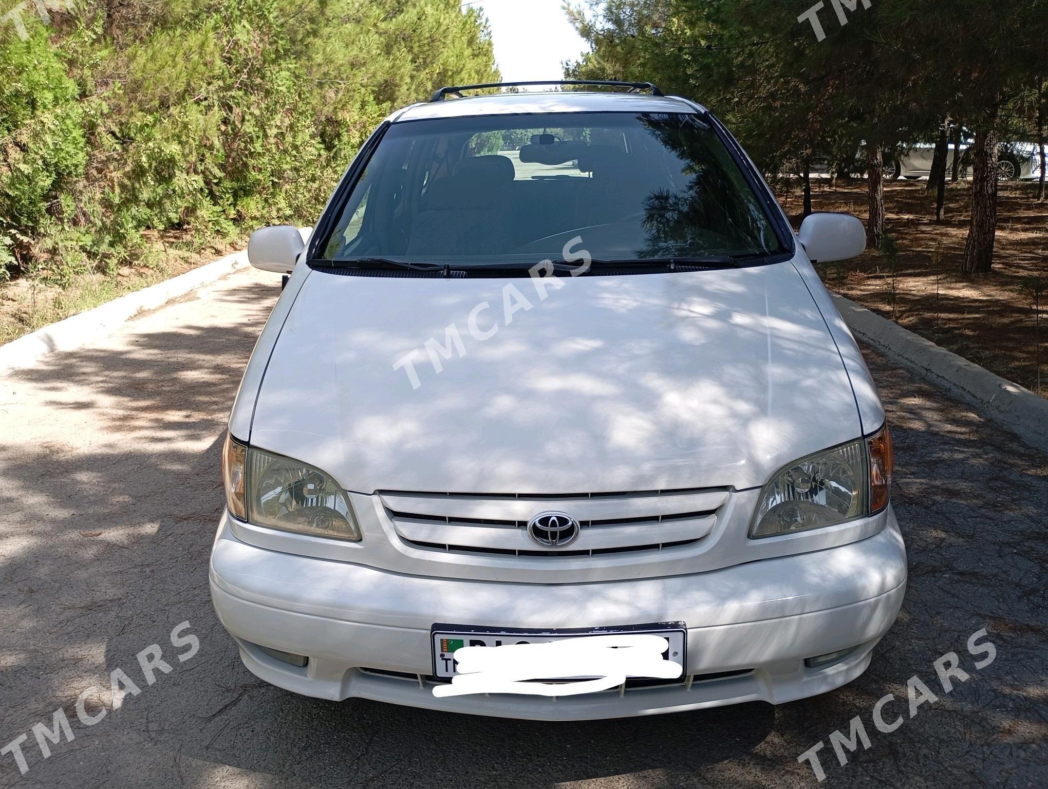 Toyota Sienna 2003 - 160 000 TMT - Bäherden - img 9
