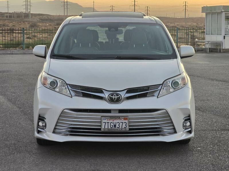 Toyota Sienna 2020 - 540 000 TMT - Aşgabat - img 5