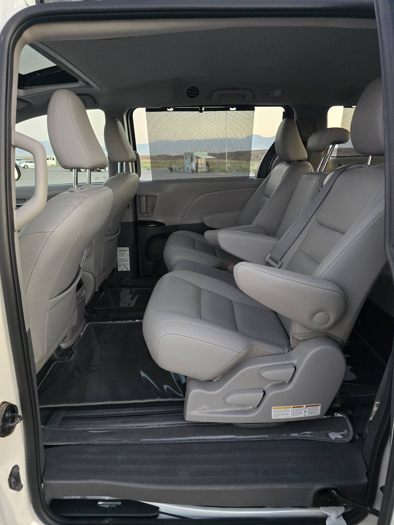 Toyota Sienna 2020 - 540 000 TMT - Aşgabat - img 4