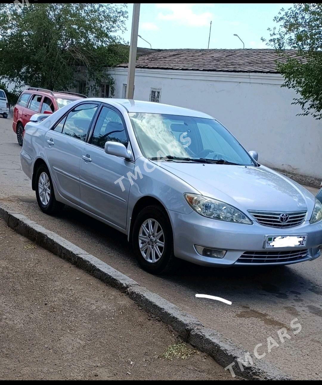 Toyota Camry 2005 - 165 000 TMT - Дашогуз - img 3