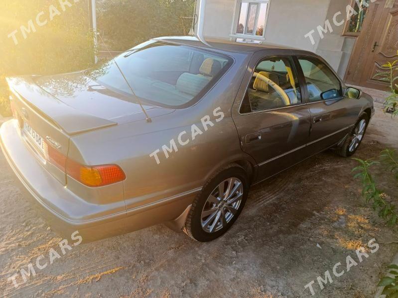 Toyota Camry 1999 - 132 000 TMT - Гурбансолтан Едже - img 7