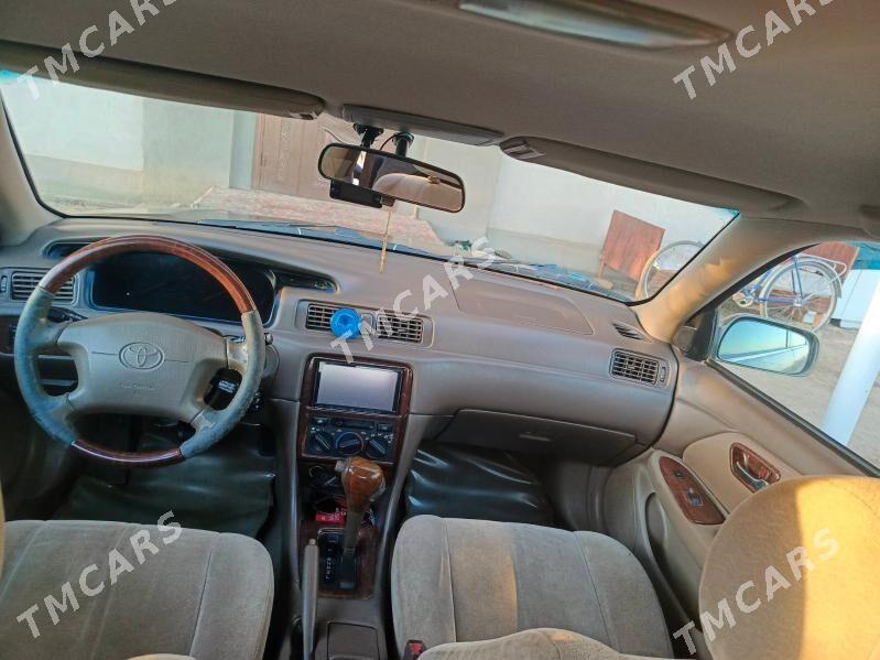 Toyota Camry 1999 - 132 000 TMT - Гурбансолтан Едже - img 2
