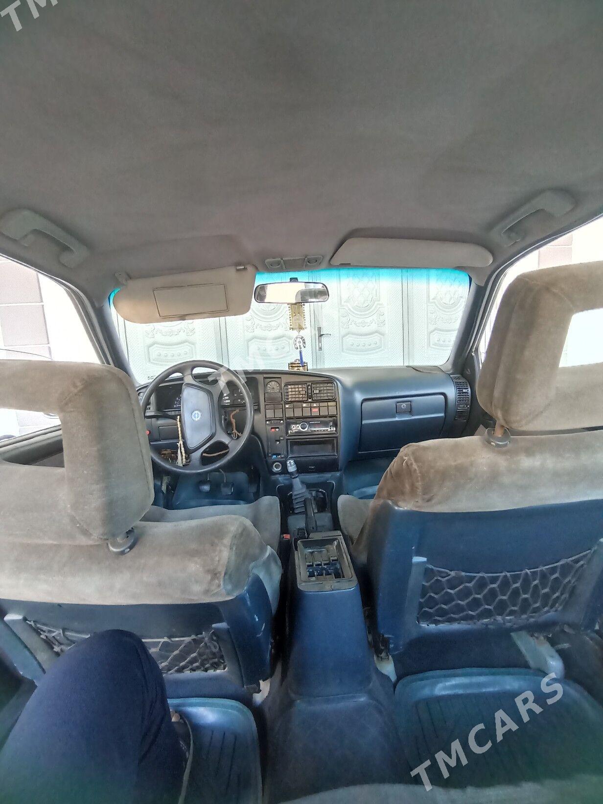 Opel Omega 1989 - 17 000 TMT - Mary - img 3
