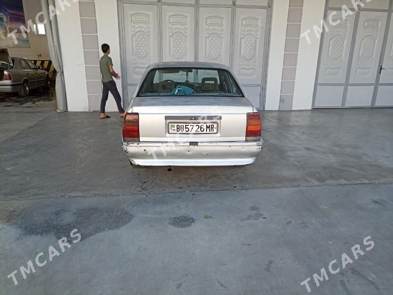 Opel Omega 1989 - 17 000 TMT - Mary - img 6