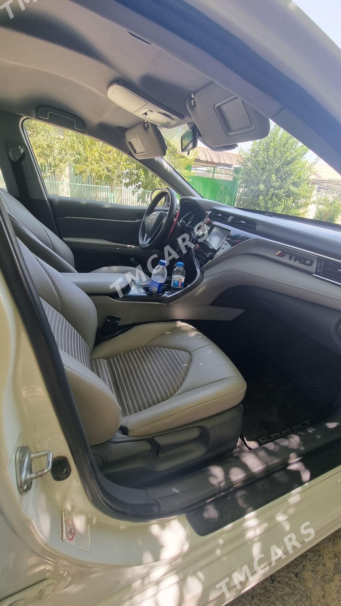 Toyota Camry 2018 - 285 000 TMT - Parahat 2 - img 8