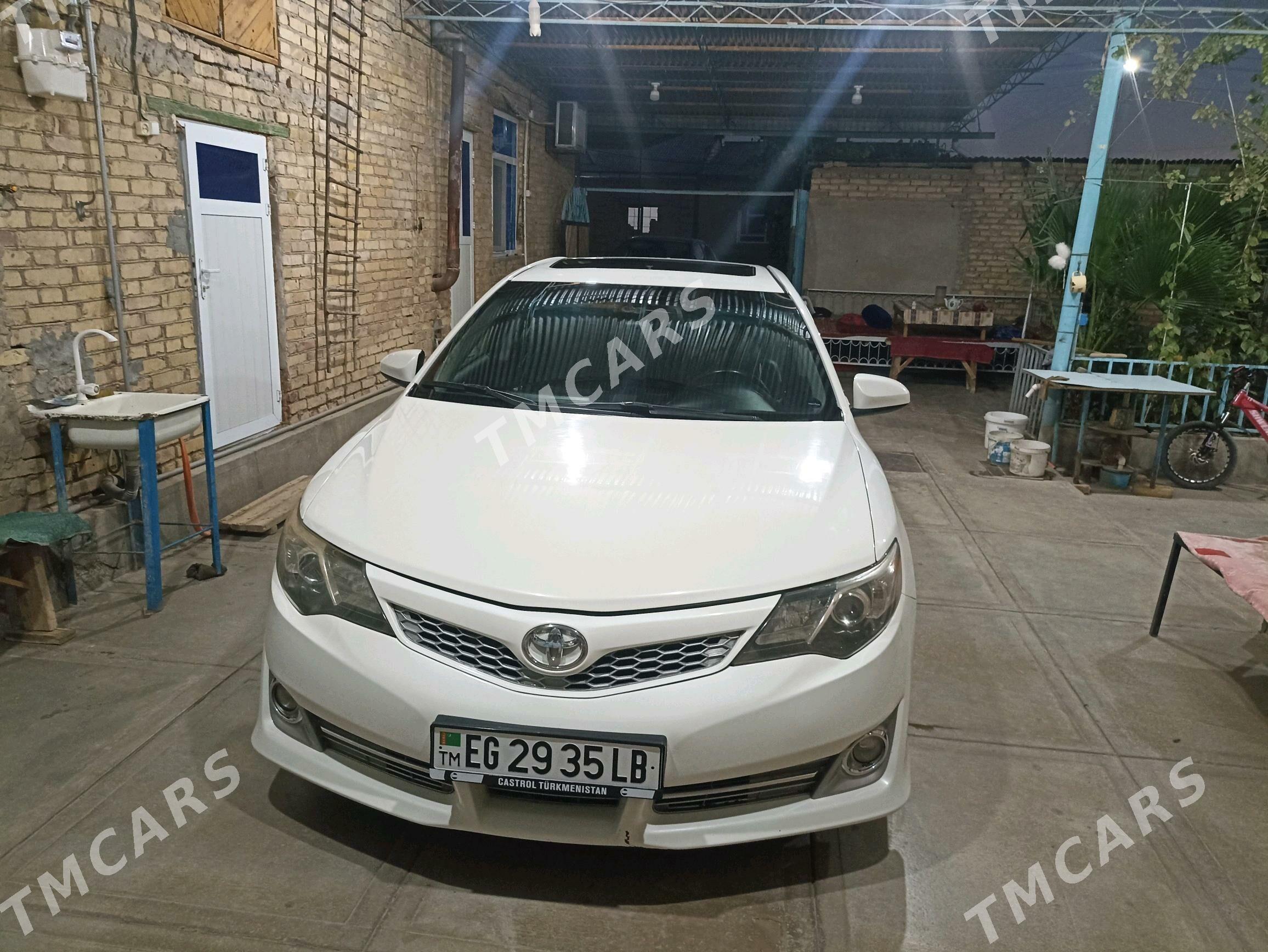 Toyota Camry 2012 - 240 000 TMT - Farap - img 2