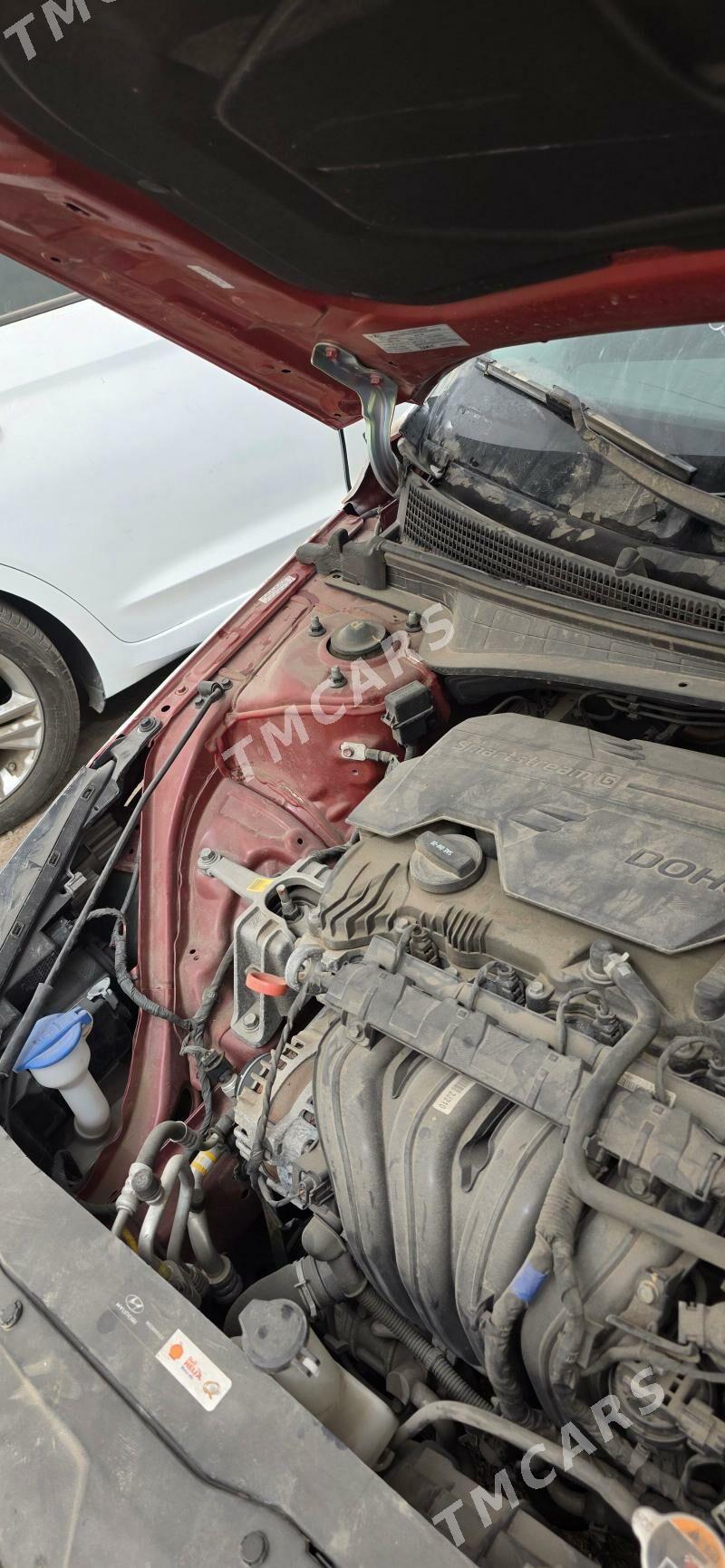 Hyundai Elantra 2021 - 200 000 TMT - Mary - img 7
