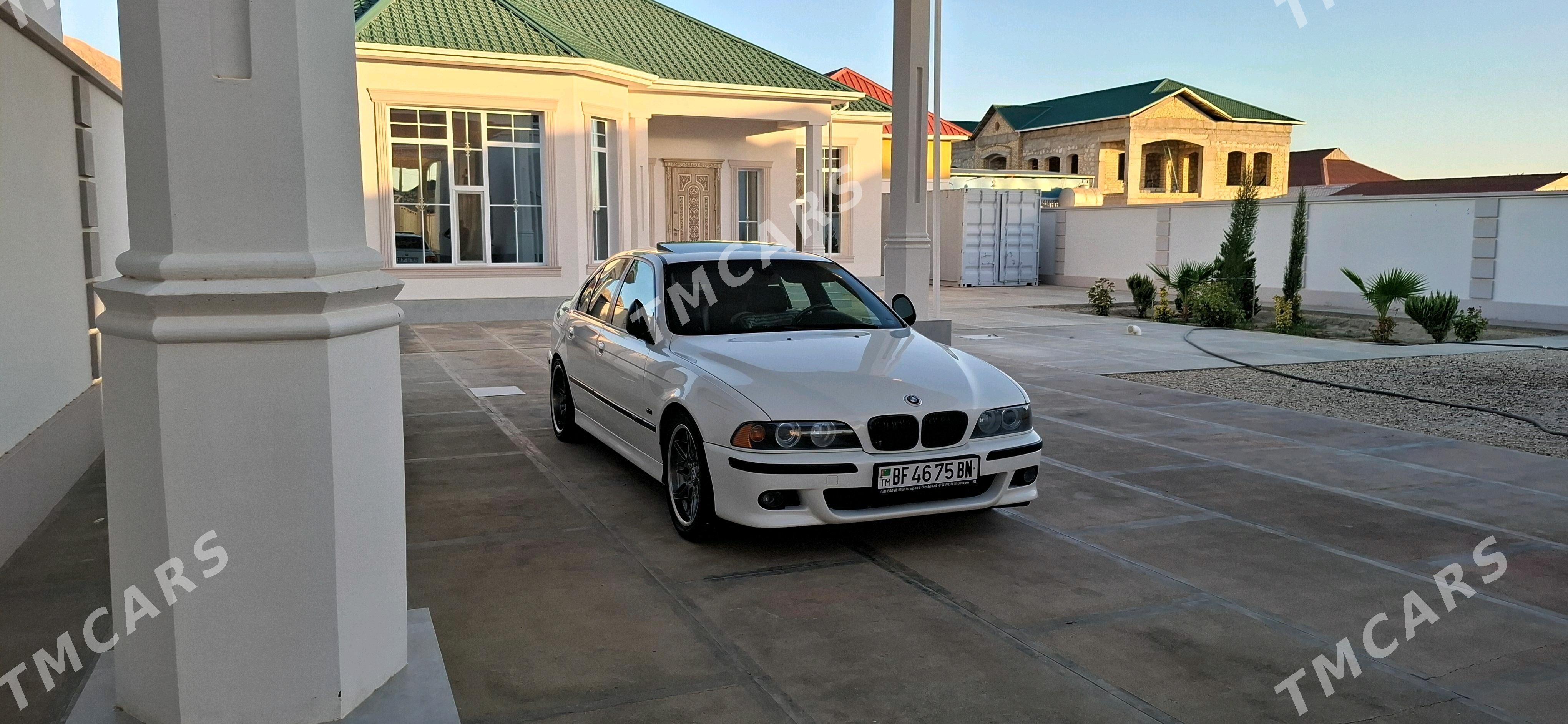 BMW E39 2000 - 140 000 TMT - Balkanabat - img 3