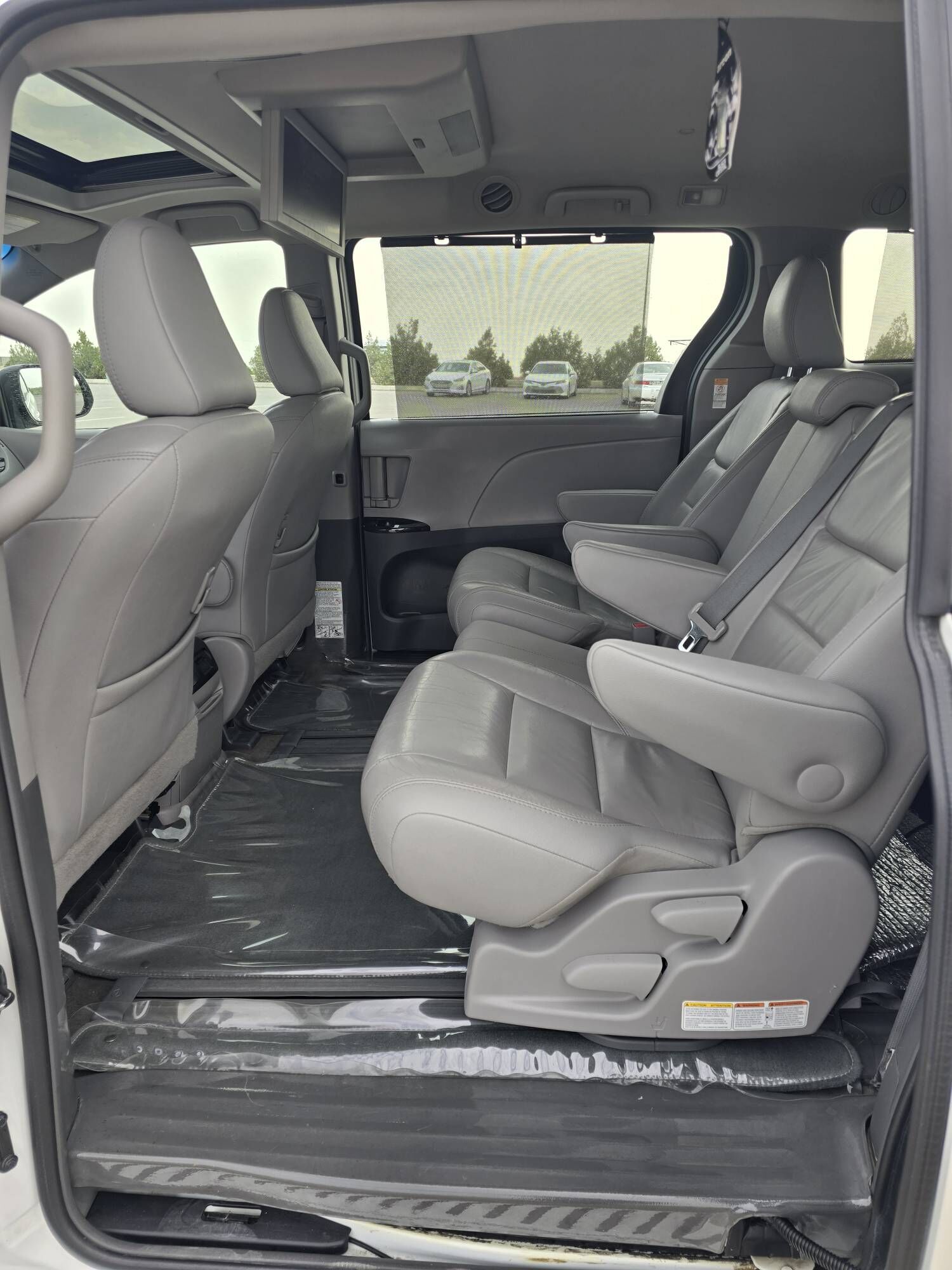 Toyota Sienna 2018 - 425 000 TMT - Aşgabat - img 3