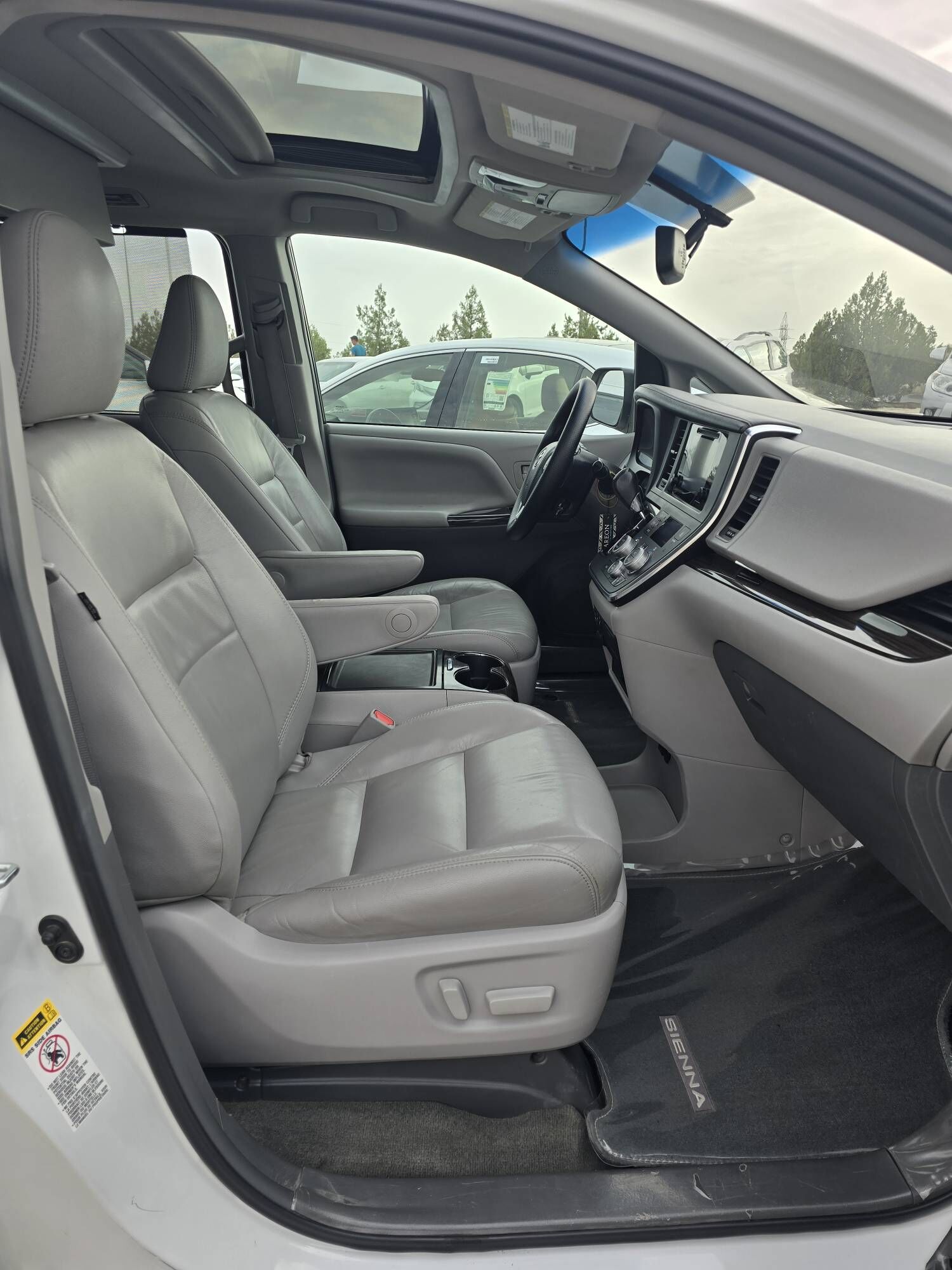Toyota Sienna 2018 - 425 000 TMT - Aşgabat - img 5