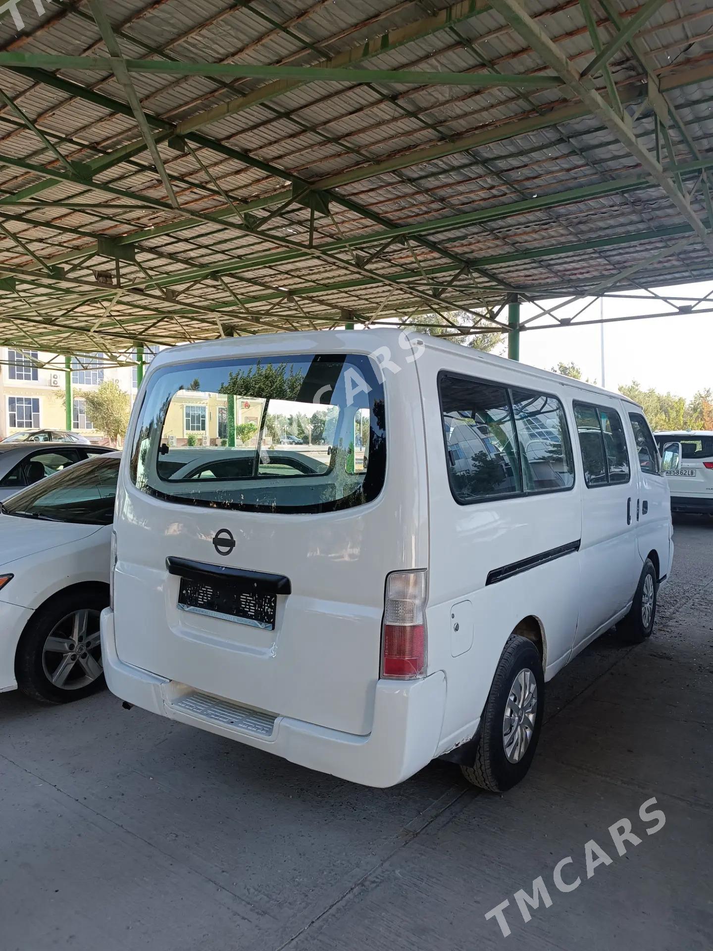Nissan Urvan 2003 - 110 000 TMT - Türkmenabat - img 2