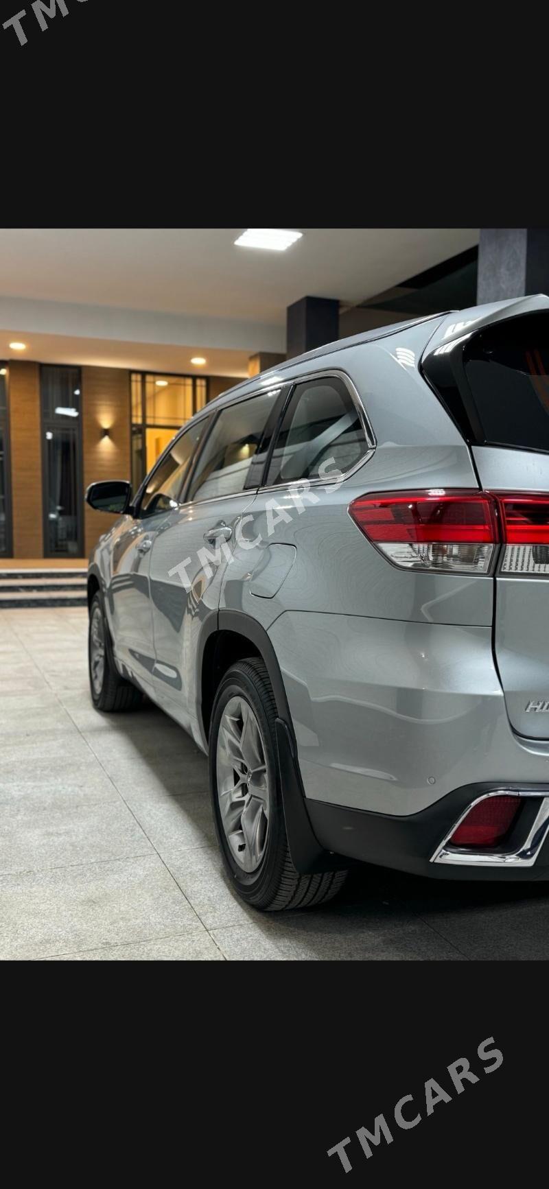 Toyota Highlander 2019 - 535 000 TMT - Туркменабат - img 3