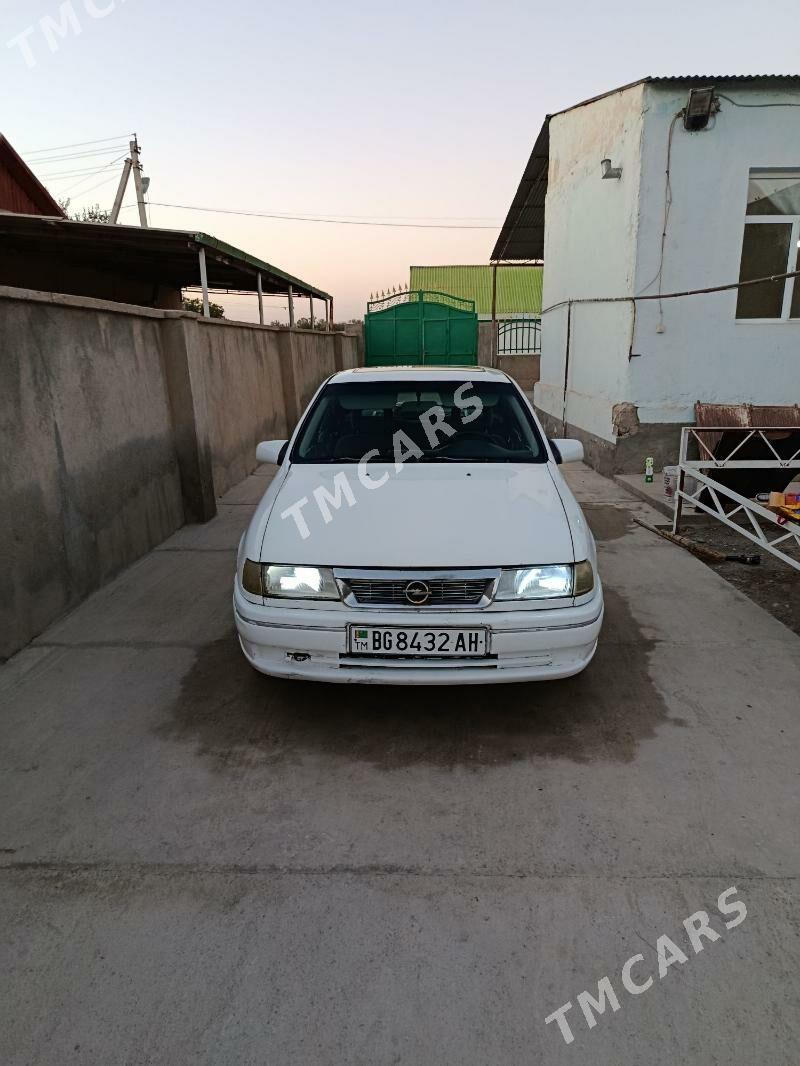 Opel Vectra 1994 - 30 000 TMT - Ýaşlyk - img 3