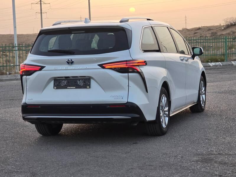 Toyota Sienna 2023 - 815 000 TMT - Aşgabat - img 8
