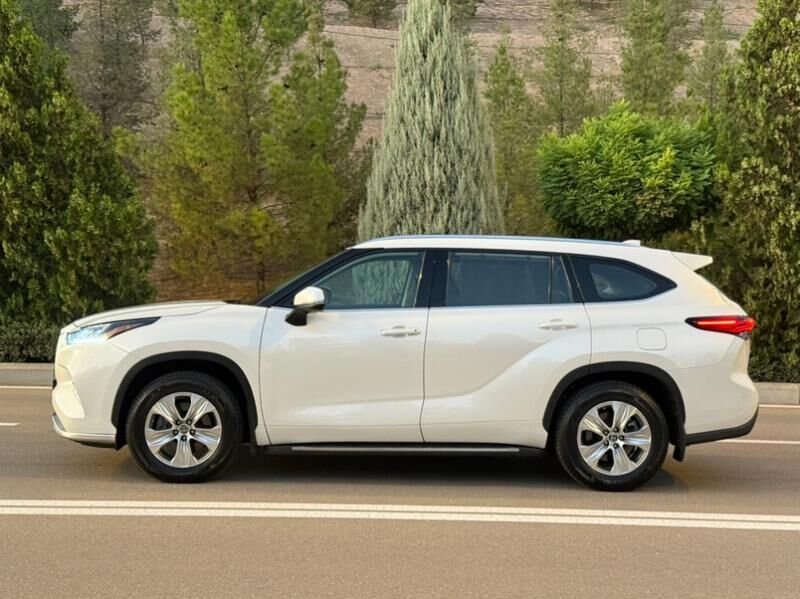 Toyota Highlander 2022 - 568 000 TMT - Ашхабад - img 5